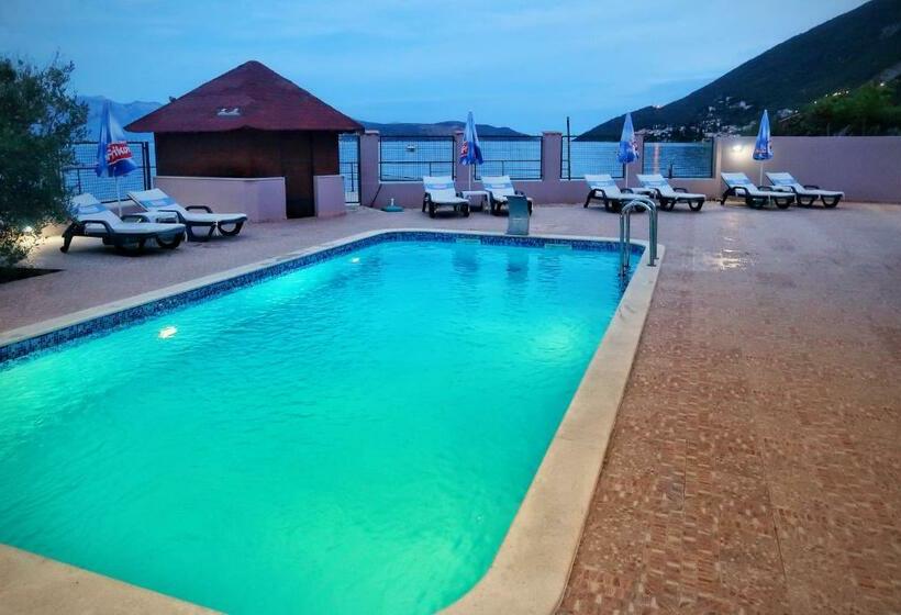 پانسیون Apartments Maxi Katić