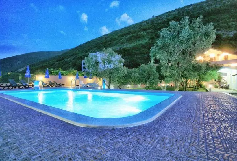 پانسیون Apartments Maxi Katić