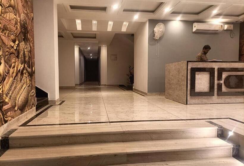 בית מלון כפרי Royal Tela Near Igi Airport Delhi