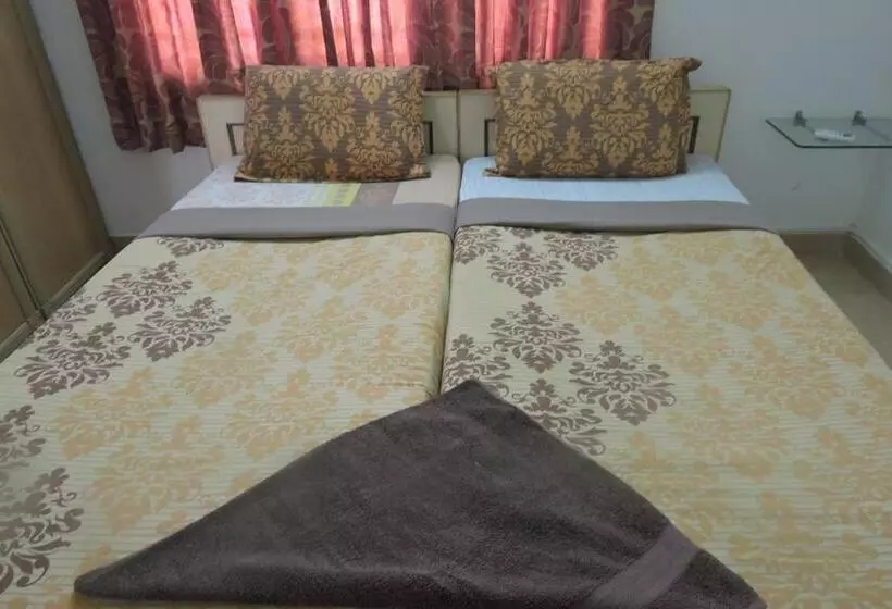 ペンション Roshini Serviced Apartments