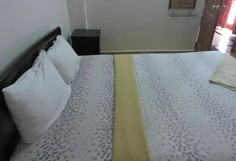 ペンション Roshini Serviced Apartments
