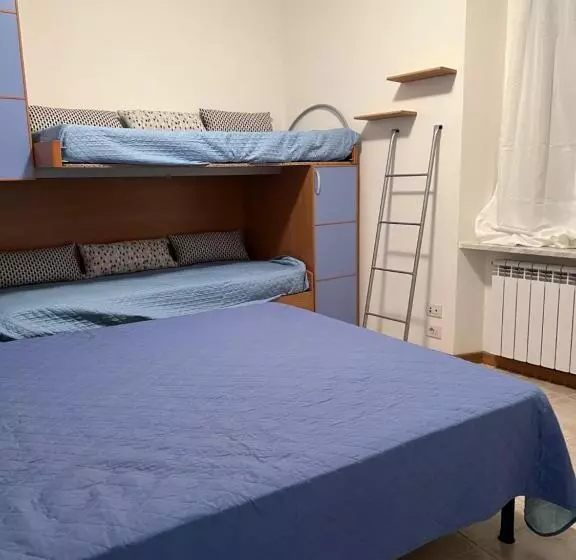 ユースホステル La Torretta A San Terenzo