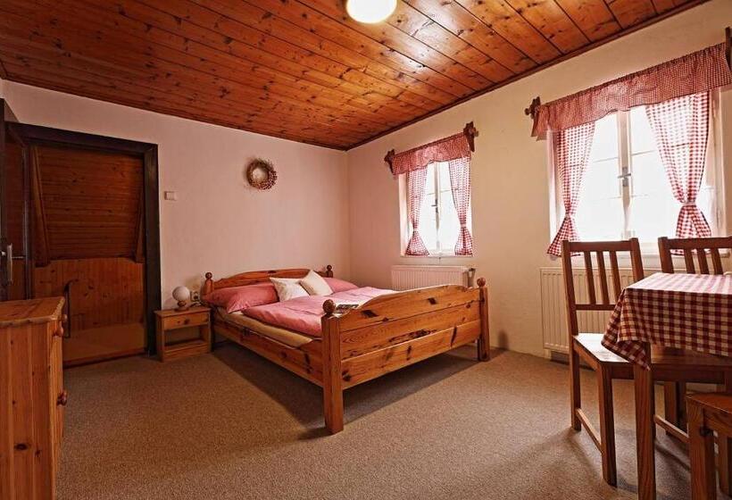 Alberg Penzion A Restaurace U Paseků