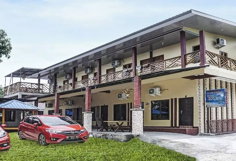 Hotelli Oyo 90925 Penginapan Dafandra Beach