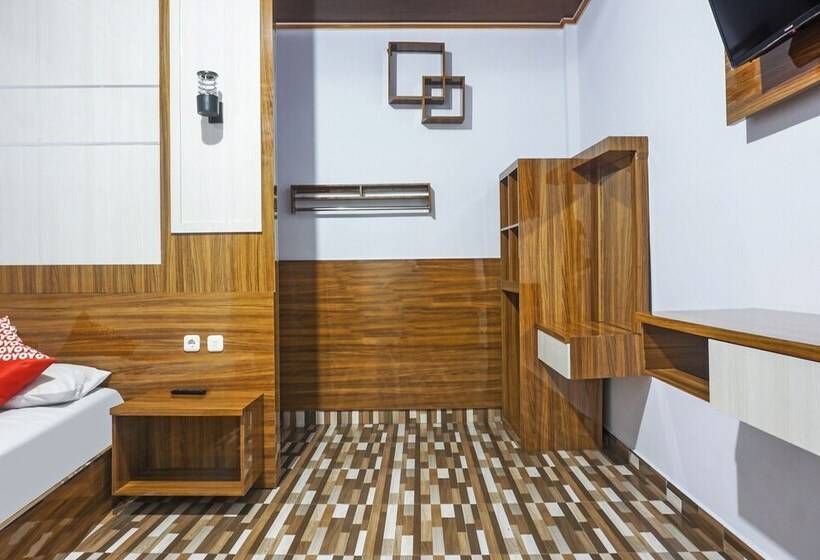 Szálloda Oyo 90925 Penginapan Dafandra Beach