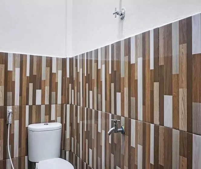 Hotelli Oyo 90925 Penginapan Dafandra Beach