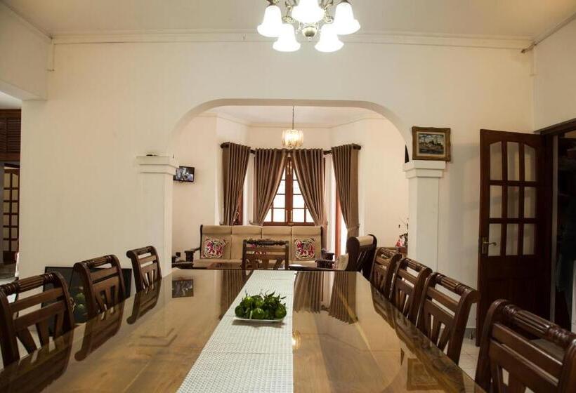 بنسيون Kan̆du