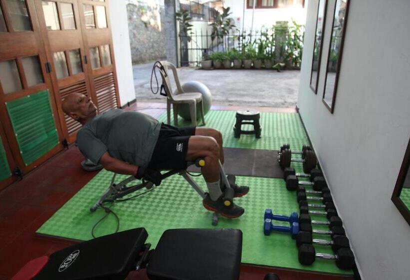 بنسيون Kan̆du