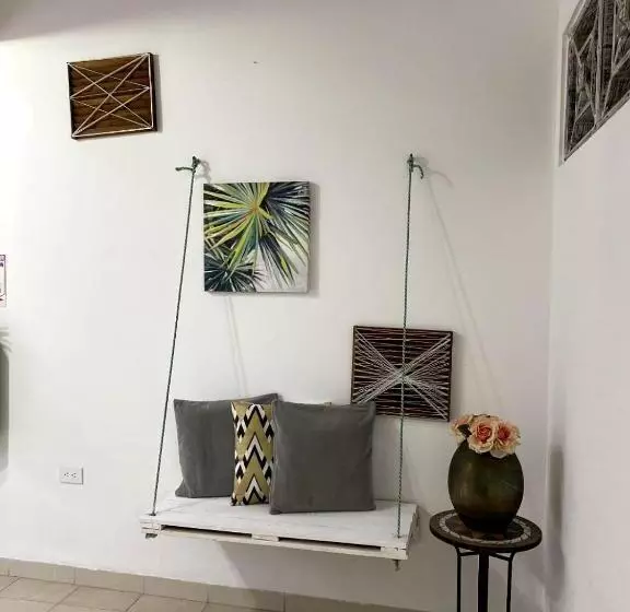 هتل Luna Cartagena Airport