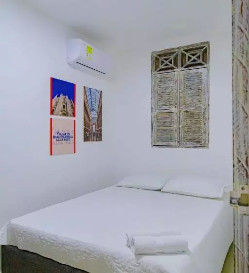 هتل Luna Cartagena Airport