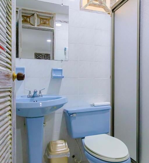 هتل Luna Cartagena Airport