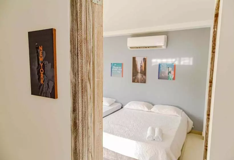 هتل Luna Cartagena Airport