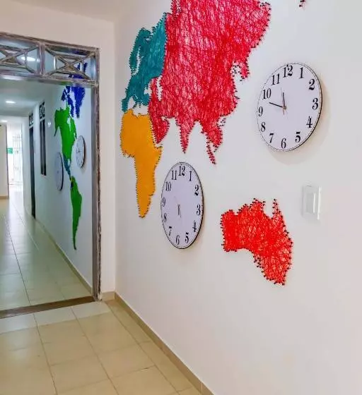 هتل Luna Cartagena Airport