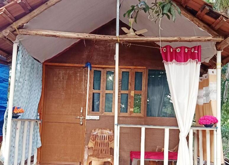 Отель Shiv Sai Huts