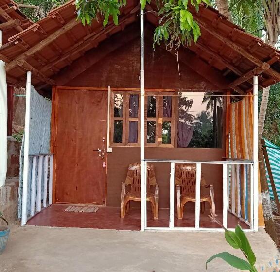 Отель Shiv Sai Huts