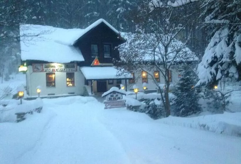 Majatalo Penzion & Restaurant Pod čerťákem