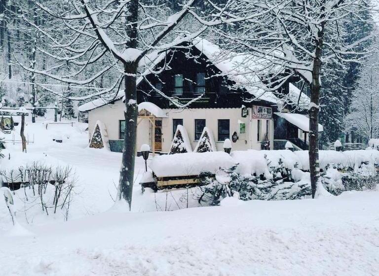 פנסיון Penzion & Restaurant Pod čerťákem