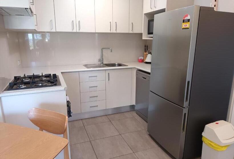 Grandeur Holiday Units