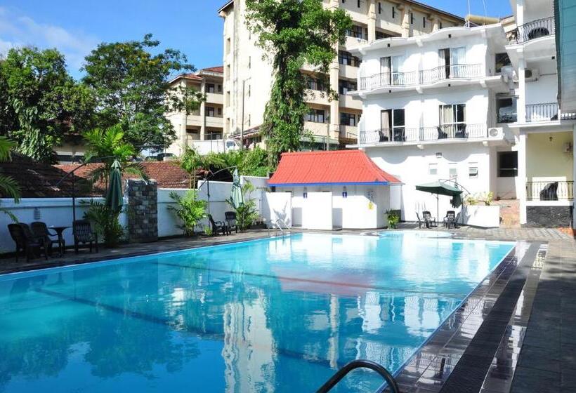 Hotel Peradeniya Rest House