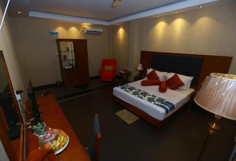 Hotel Peradeniya Rest House