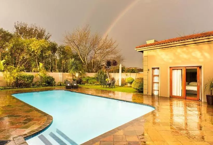 پانسیون Lord Caledon Guest House