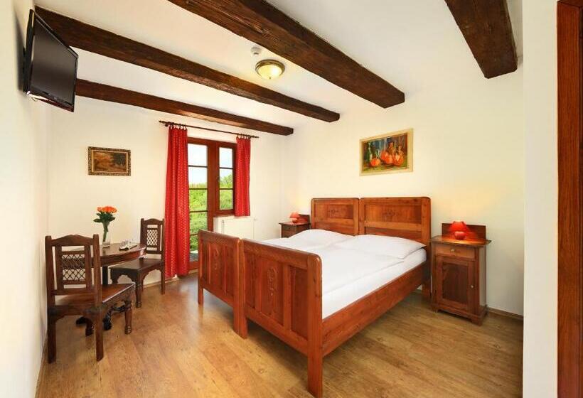 膳宿费 Penzion Prelat