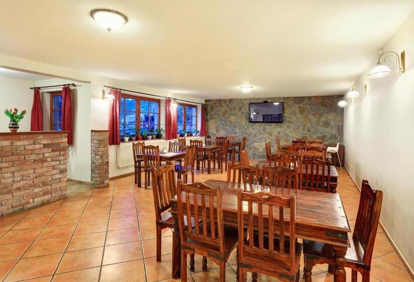 膳宿费 Penzion Prelat