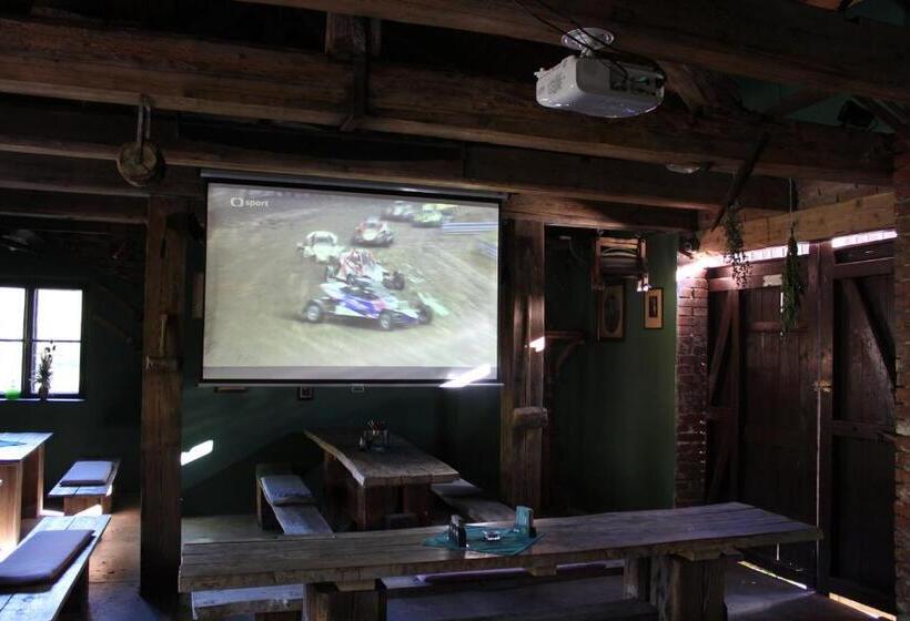 بنسيون Penzion Varšavjanka