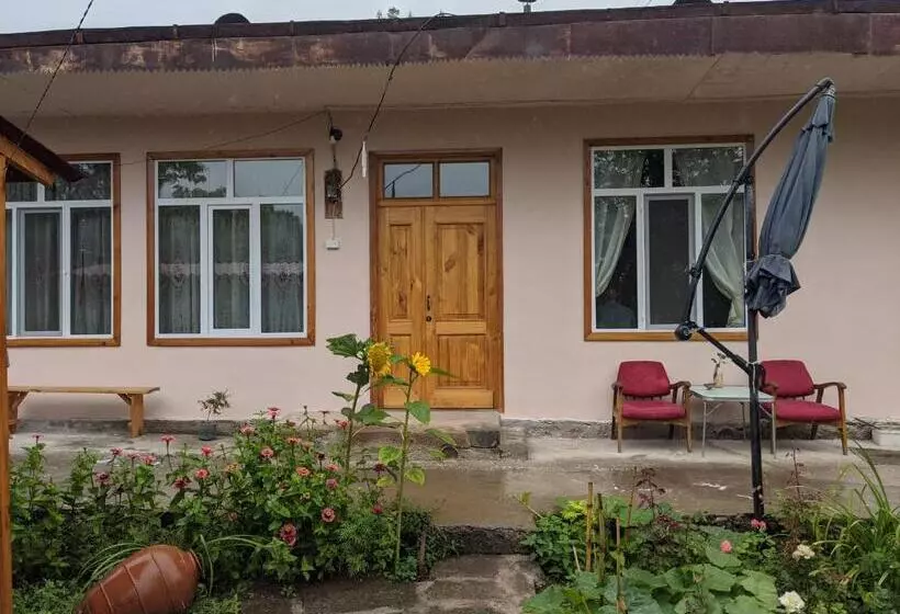 پانسیون Tatev Guest House