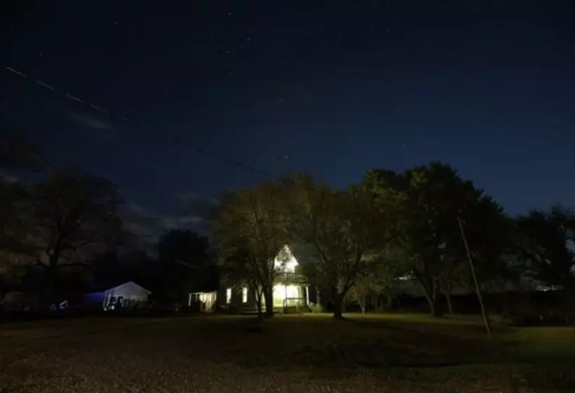 Bed and Breakfast Netherfield Natural Farm