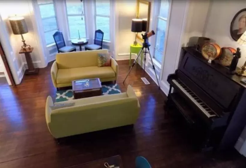 Bed and Breakfast Netherfield Natural Farm