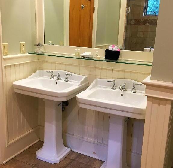 ベッドアンドブレックファースト The Fern Lodge