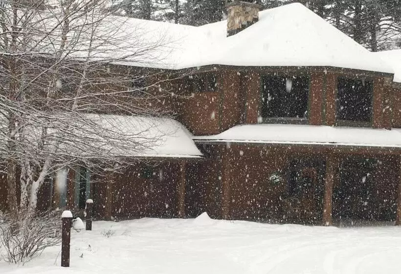 住宿加早餐 The Fern Lodge