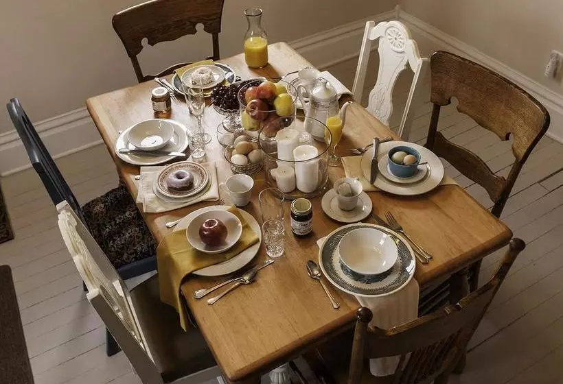 Bella Fattoria Bed And Breakfast