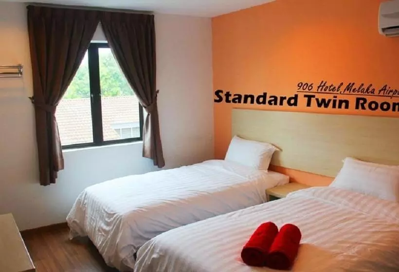 Hotel 906  Airport Melaka