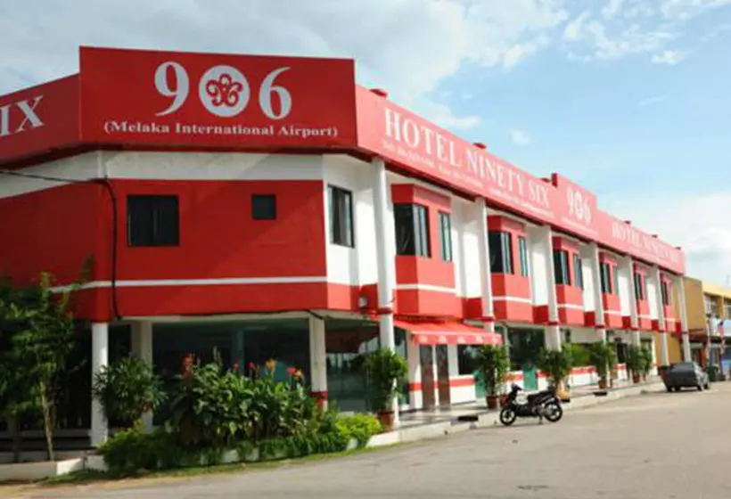 Hotel 906  Airport Melaka