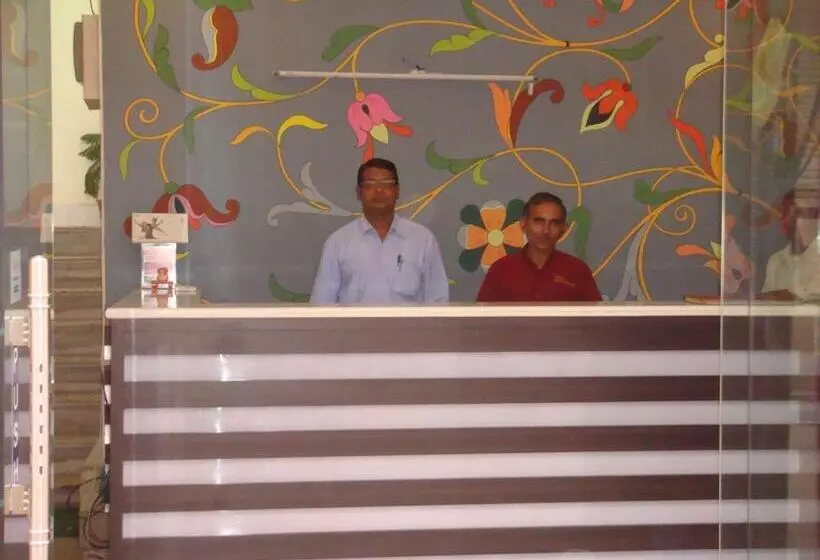 هتل Golden Deluxe