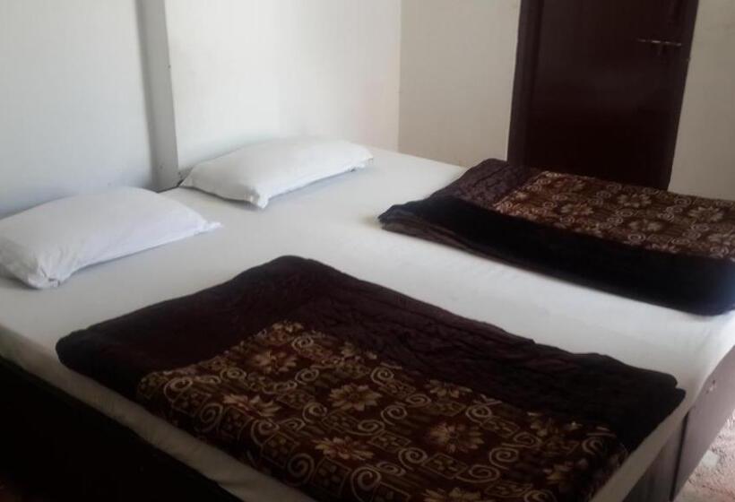 Отель Golden Deluxe