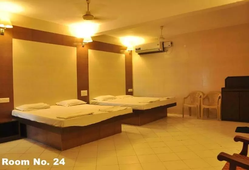 هتل Golden Deluxe