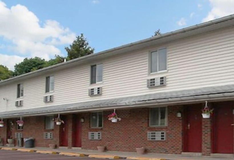 בית מלון כפרי Knights Inn Center Valley