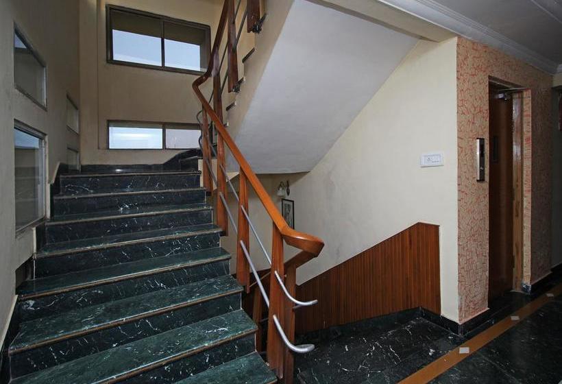 Отель Collection O 65705 Krishnalila Regency