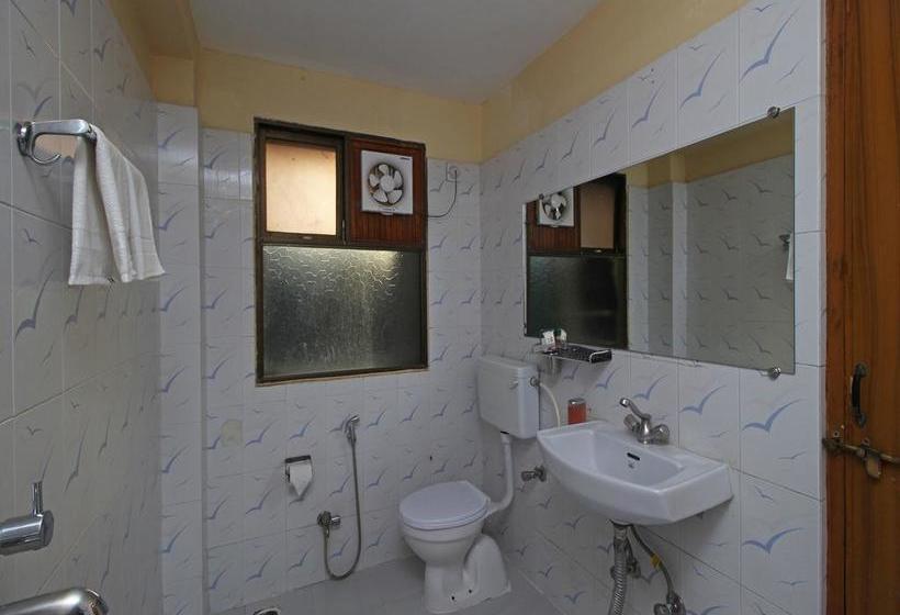 Отель Collection O 65705 Krishnalila Regency