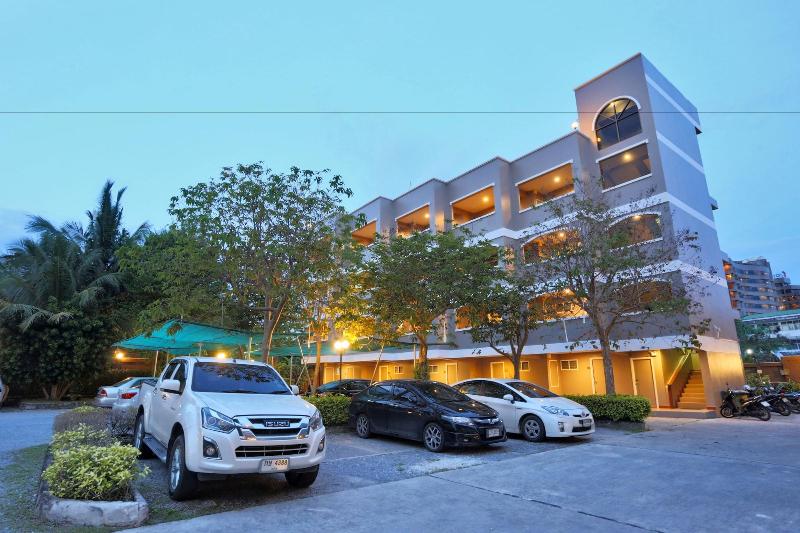 هتل Pattra Mansion By Aksara Collection