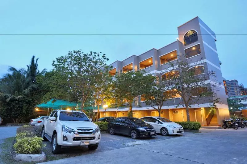 호텔 Pattra Mansion By Aksara Collection