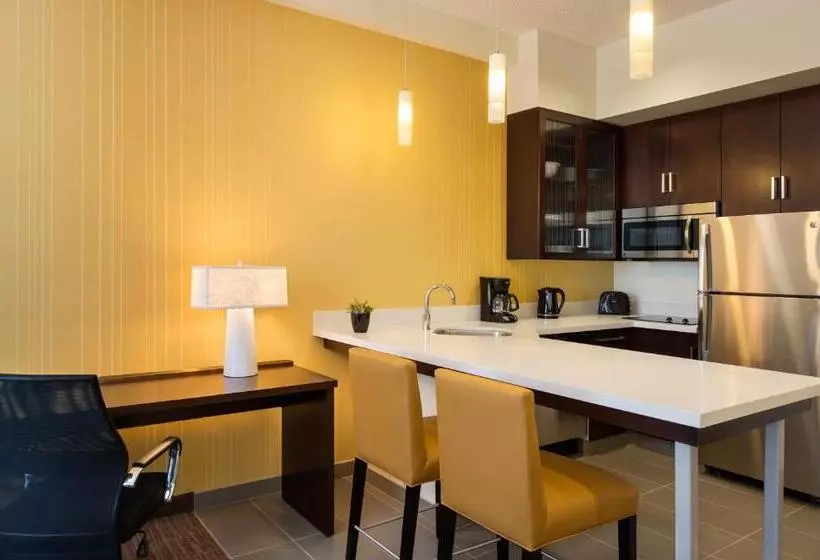 Hotel Residence Inn By Marriott Calgary South