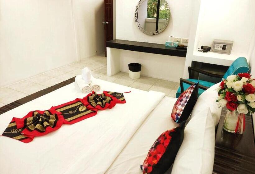 בית מלון כפרי Sea Beach Paradise