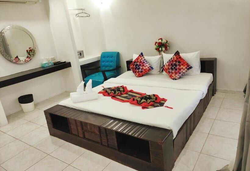 בית מלון כפרי Sea Beach Paradise