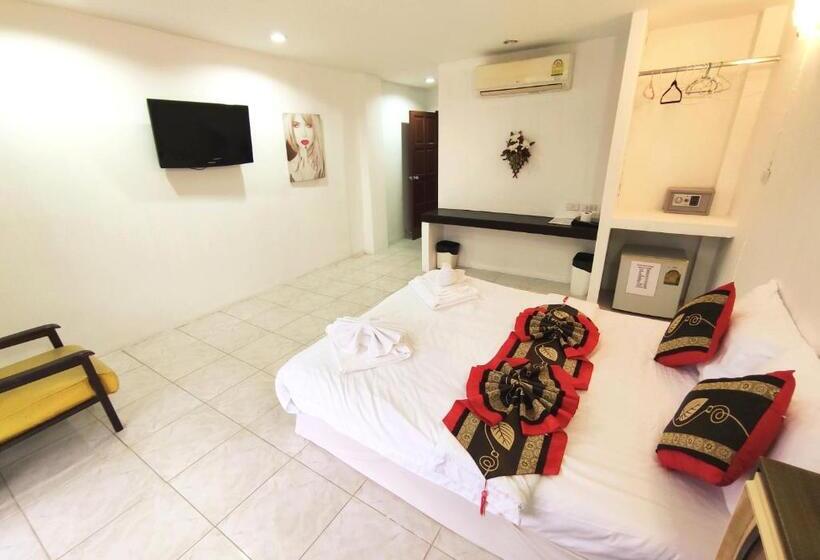 בית מלון כפרי Sea Beach Paradise