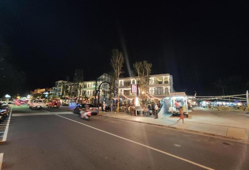 בית מלון כפרי Sea Beach Paradise