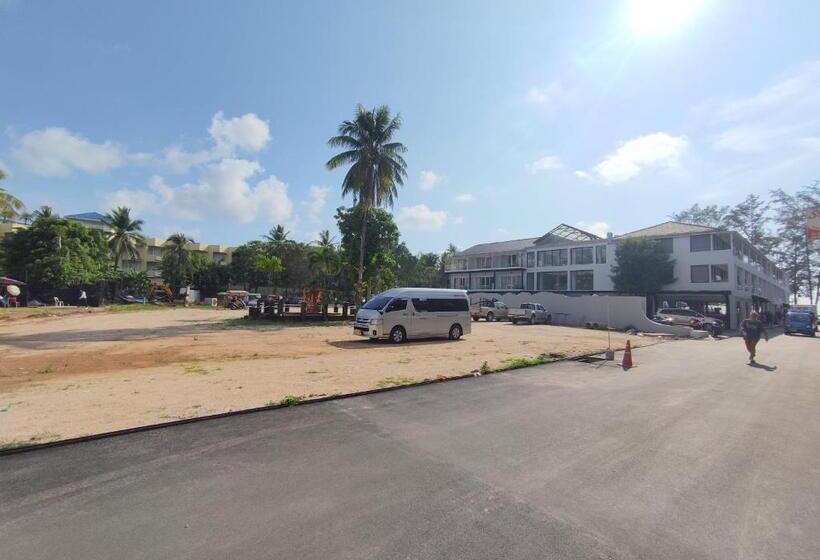 בית מלון כפרי Sea Beach Paradise